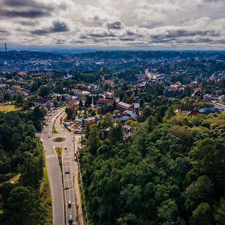 Alpes da Montanha 203 - Apto novo junto ao Centro de Gramado com garagem Exterior foto